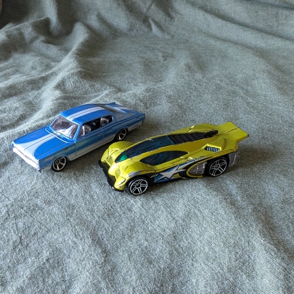 Hot Wheels Dodge Charger 87' Blue Side Drift 2001 Lime Green Car Set Mattel Toys - Picture 8 of 12